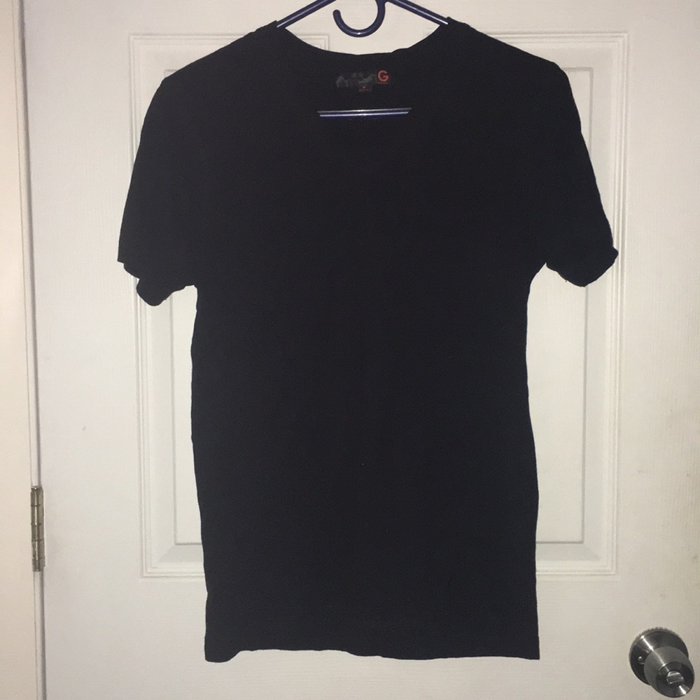Black shirt sleeve t shirt